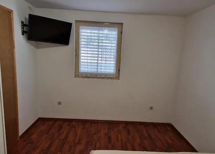 Apartament Misic *