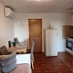 Misic Apartament *