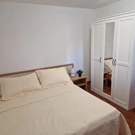 Misic Apartament *